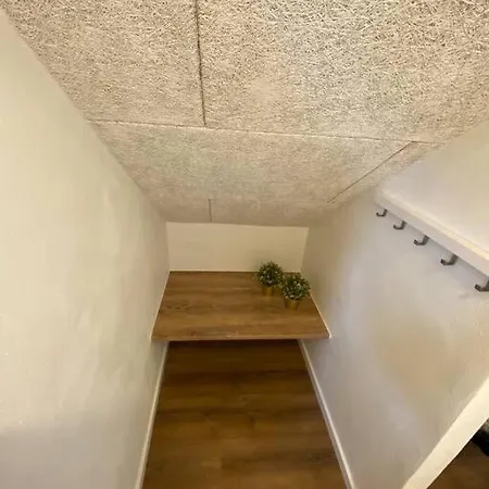 2 Vaerelses - 1 Appartement